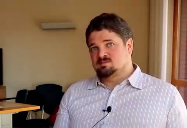 In quale lingua dev'essere redatto? | Certificazionece
